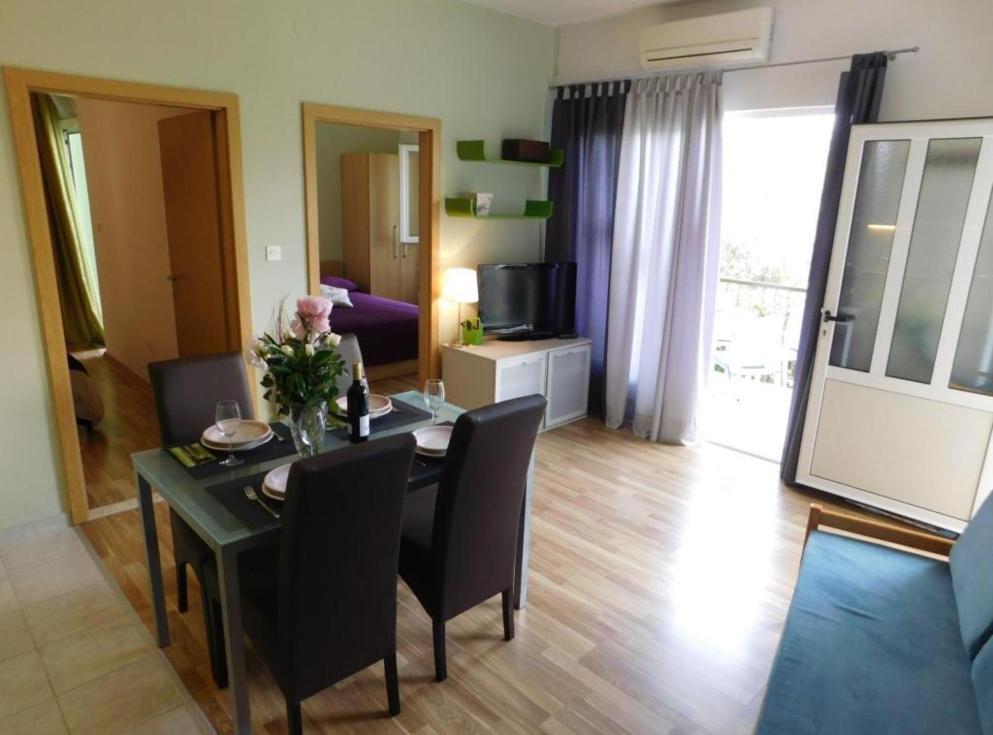 Apartments Roscic Podgora Exterior photo