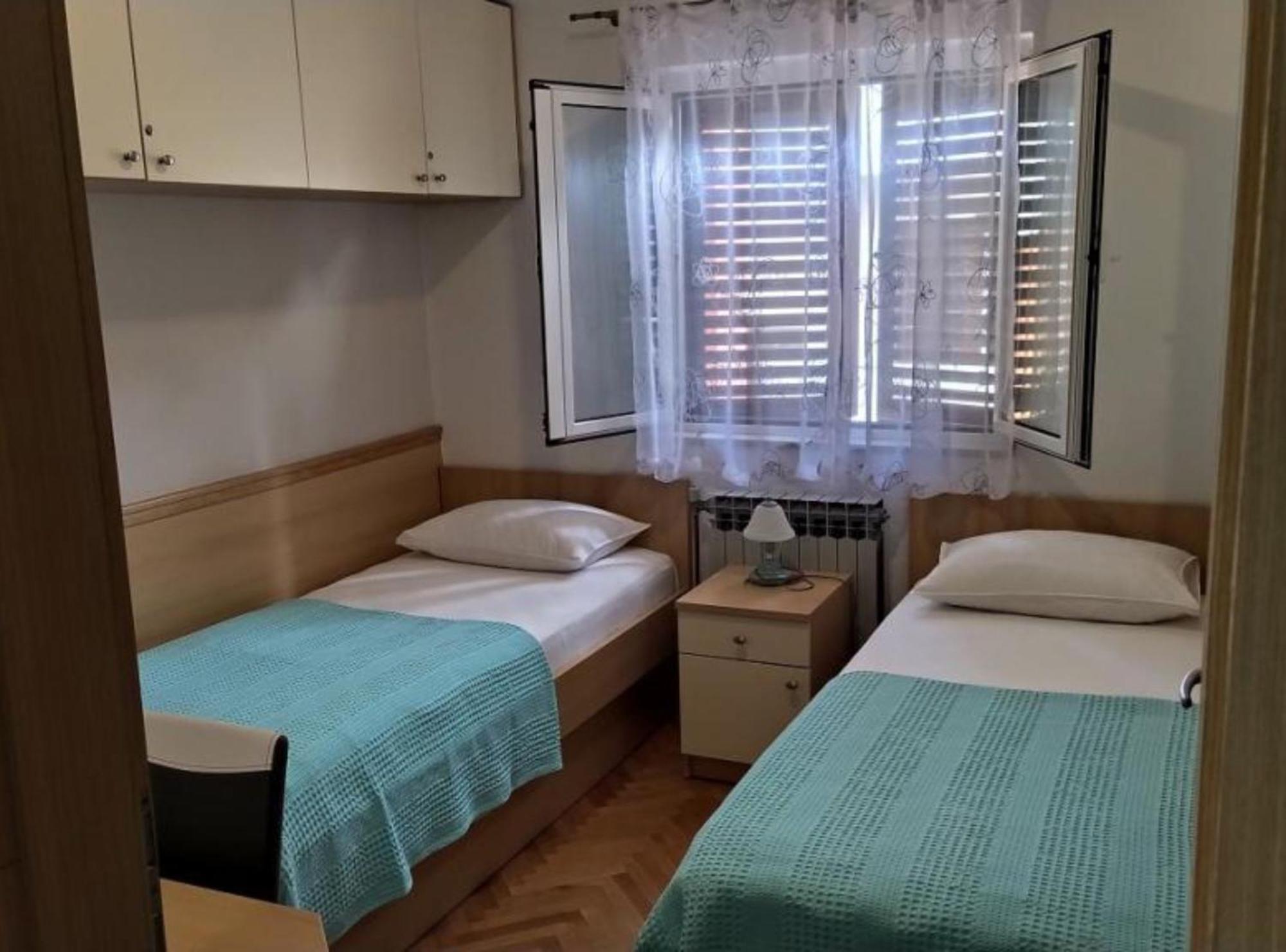 Apartments Roscic Podgora Exterior photo